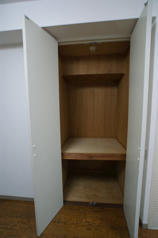 あきる野ハイツ ※写真は別室の物になります。備品がある場合は装飾です。