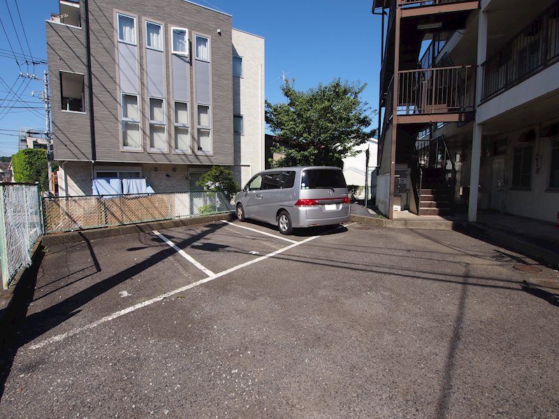 ハイムA 駐車場